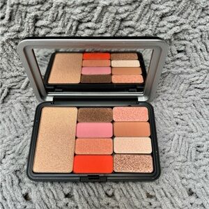 NEW— Make Up Forever Palette - 003 Tangerine